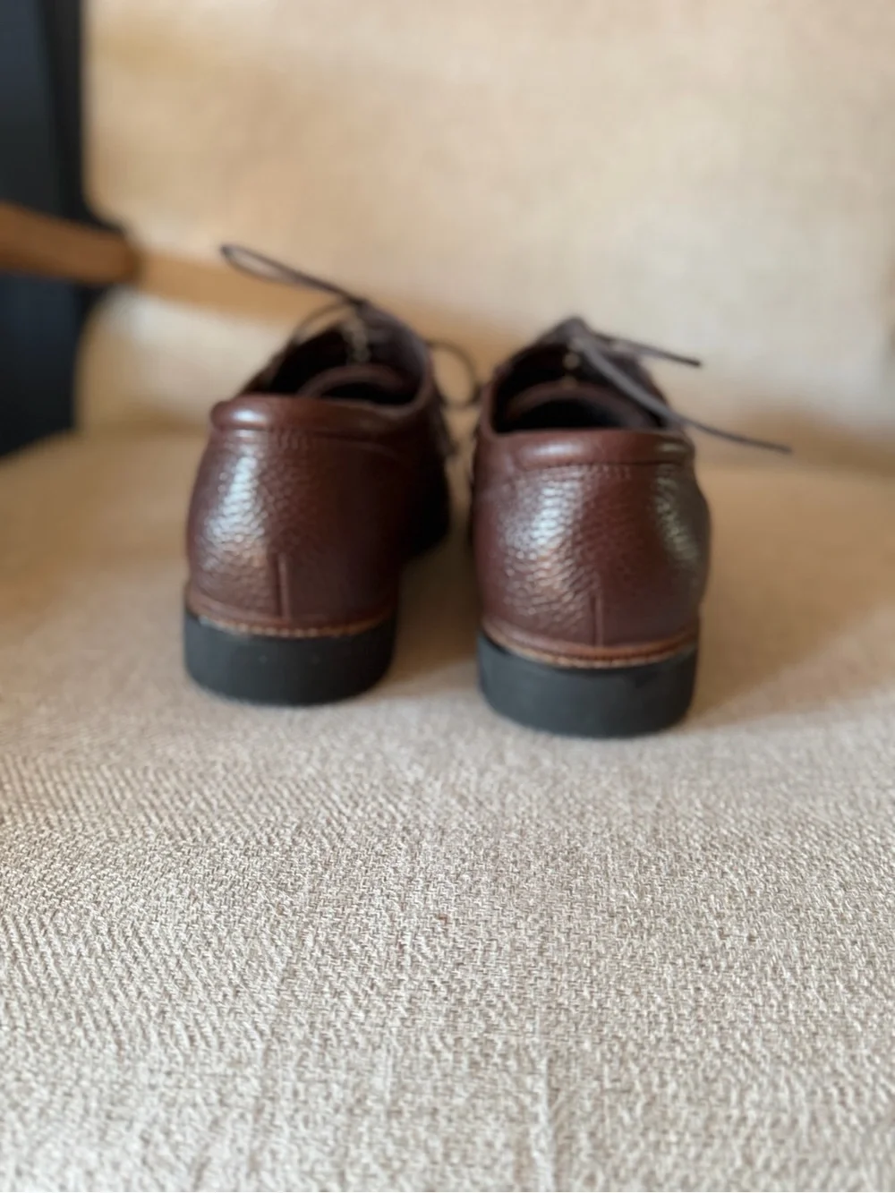 Apex Lexington Brown Pebbled Leather Shoes Size 8.5 Wide